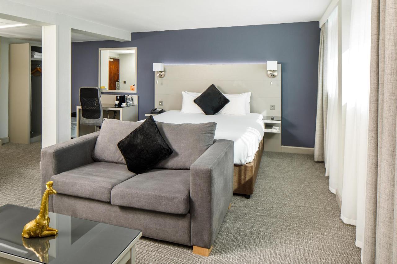 Mercure Manchester Piccadilly Hotel Exterior photo