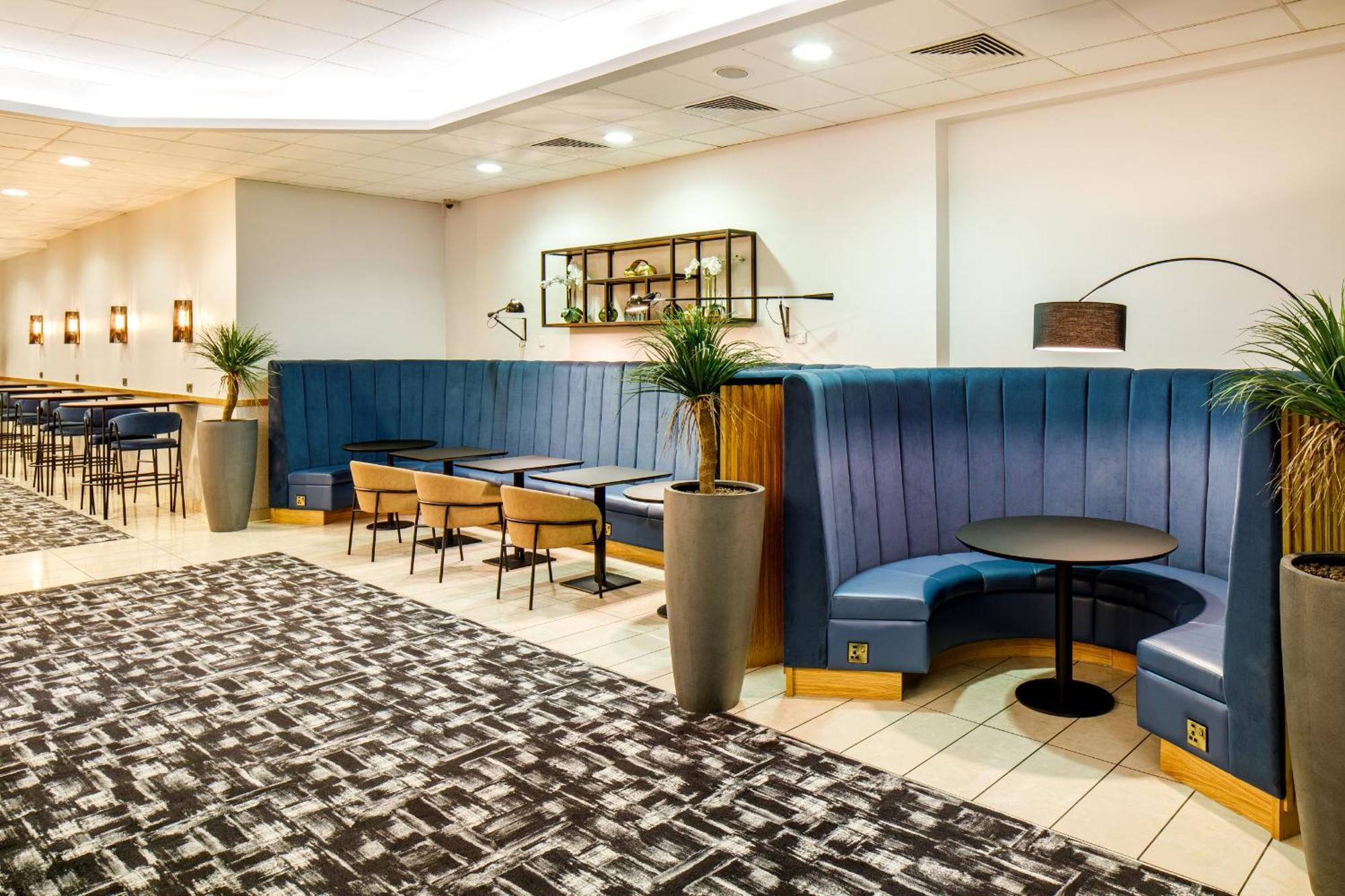 Mercure Manchester Piccadilly Hotel Exterior photo